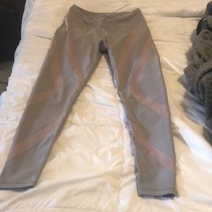 Cut the frills leggings